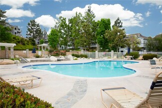 26941 Rainbow Glen Dr Unit 749, Canyon Country, CA 91351