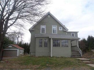 11 Columbus Ave, Baldwinville, MA 01436