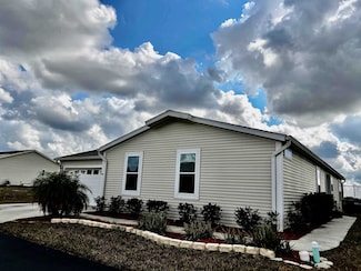 9046 Fairway Loop, Dade City, FL 33525