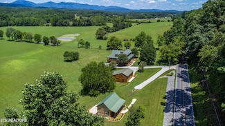 871 Poplar Creek Rd, Oliver Springs, TN 37840