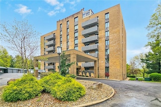 820 E Beau St Unit 2J, Washington, PA 15301