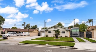 8757 San Vicente Ave, Riverside, CA 92503