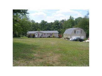 7953 Corydon Ridge Rd NE, Lanesville, IN 47136