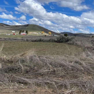 B1 L7 Lakey Loop, Soda Springs, ID 83276