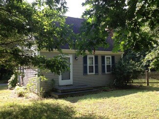 21 Captain Deyoung Terrace, Marstons Mills, MA 02648