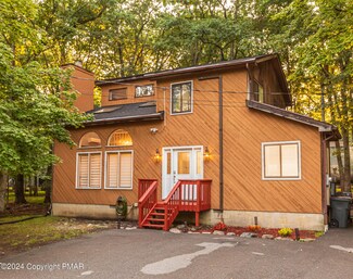 1157 Belaire Dr, East Stroudsburg, PA 18301