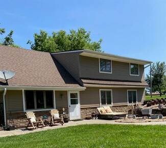 13611 E 253rd St, Peculiar, MO 64078
