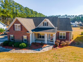 677 Crump Farm Rd, New Bern, NC 28562