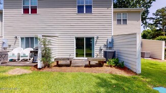 904 Downey Branch Ln, Wilmington, NC 28403