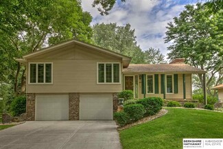 7324 Washington St, Omaha, NE 68127