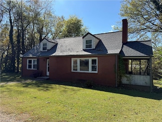 709 Rainey Ct, Eden, NC 27288