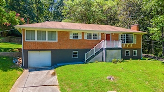 2025 Woodcrest Dr, Lynchburg, VA 24503