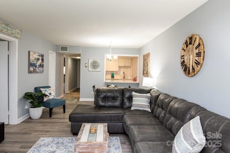 601 Mitchell Dr Unit 407, Myrtle Beach, SC 29577