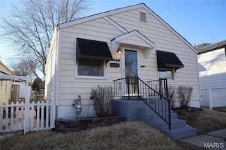 1349 Kraft St, Saint Louis, MO 63139