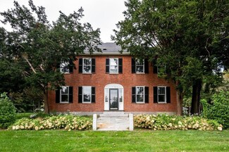 24 Newfields Rd, Exeter, NH 03833
