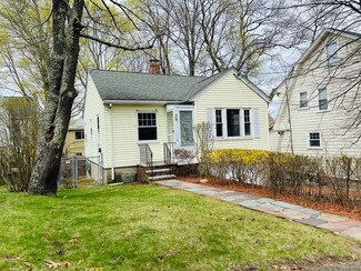 15 Argyle Rd, Arlington, MA 02476