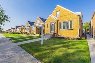 6724 S Kolin Ave, Chicago, IL 60629