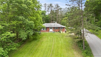 7399 Centerville Rd, Houghton, NY 14744