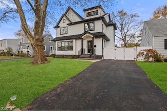 29 Alice Ln, Clark, NJ 07066