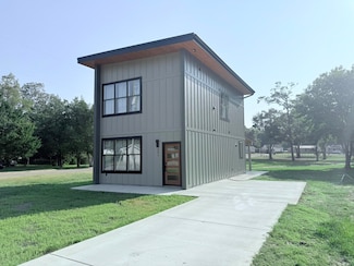 301 Walker Ave, Andalusia, AL 36420