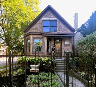 3401 W Beach Ave, Chicago, IL 60651