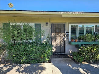 654 W Main St Unit B, Tustin, CA 92780