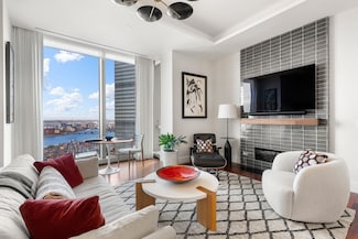 1 Dalton St Unit 4002, Boston, MA 02115