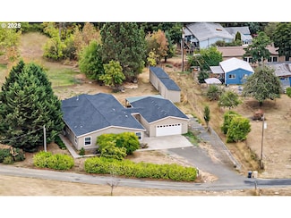 194 Oak St, Monroe, OR 97456