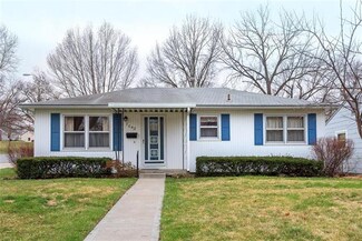 7042 Glenwood St, Overland Park, KS 66204