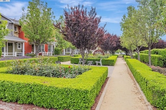 436 Persimmon Common Unit 10, Livermore, CA 94551