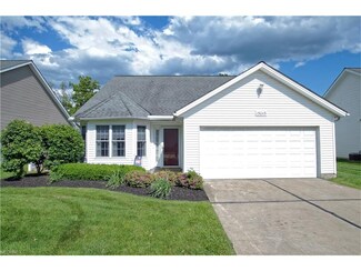 15043 Primrose Ln Unit 21, Middlefield, OH 44062