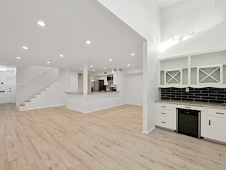 1812 Saxony Ln, Houston, TX 77058