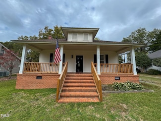 302 E D St, Erwin, NC 28339