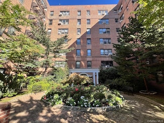 67-35 Yellowstone Blvd Unit 7, Forest Hills, NY 11375