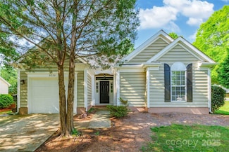 8339 Hornwood Ct, Charlotte, NC 28215
