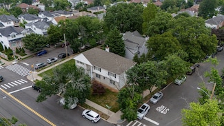 669 Bloomingdale Rd, Staten Island, NY 10309