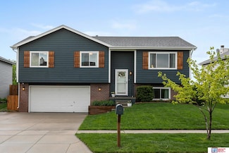 5310 NW 10th St, Lincoln, NE 68521