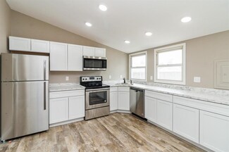 714 S Gholson St, Knoxville, IA 50138