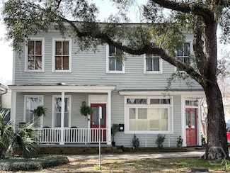 341 E Broad St, Savannah, GA 31401