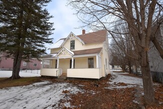 21 Henderson St, Brownville, ME 04414