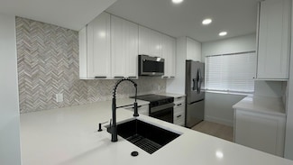 4483 Luxemburg 201 Ct Unit 201, Lake Worth, FL 33467