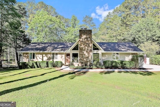 180 Willow Lake Ln, Sharpsburg, GA 30277
