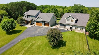 8955 Acacia Ave NE, Monticello, MN 55362