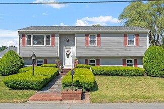 18 Derry Rd, Methuen, MA 01844