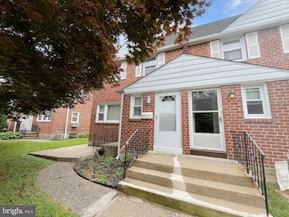711 E 24th St, Chester, PA 19013