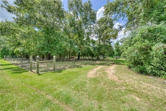 8140 Private Road 1610, Centerville, TX 75833