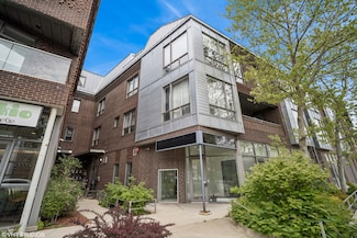 2130 W North Ave Unit 208, Chicago, IL 60647