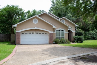 962 Glen Oaks Dr, Pass Christian, MS 39571