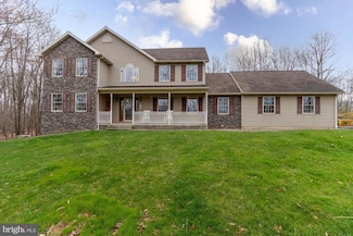 215 Oakwood Dr, Philipsburg, PA 16866