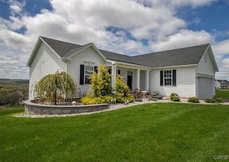 5537 Rolling Meadows Way, Camillus, NY 13031